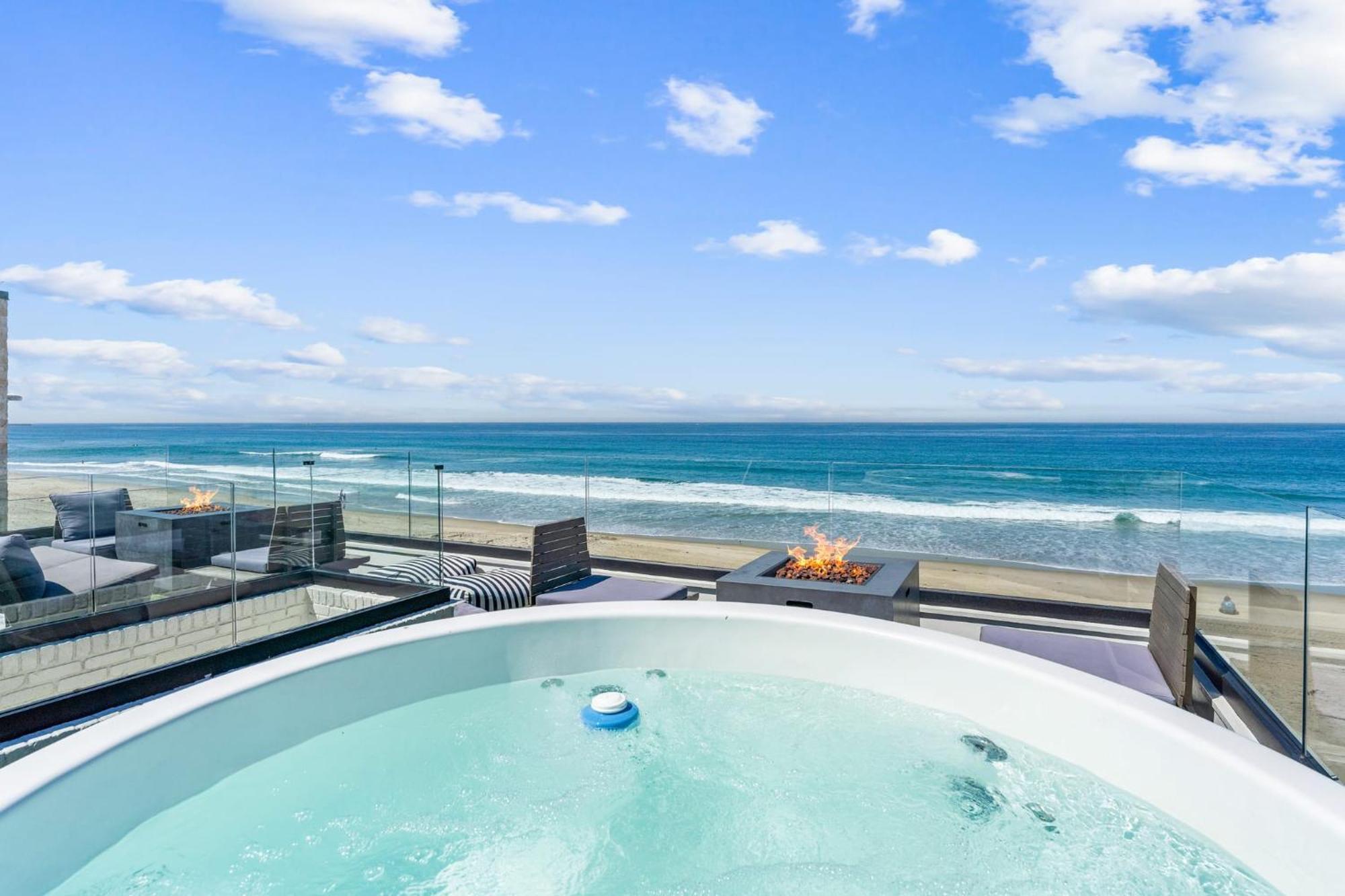 Luxury S Oceanfront Unit With Rooftop & Hot Tub - Ac * San Diego